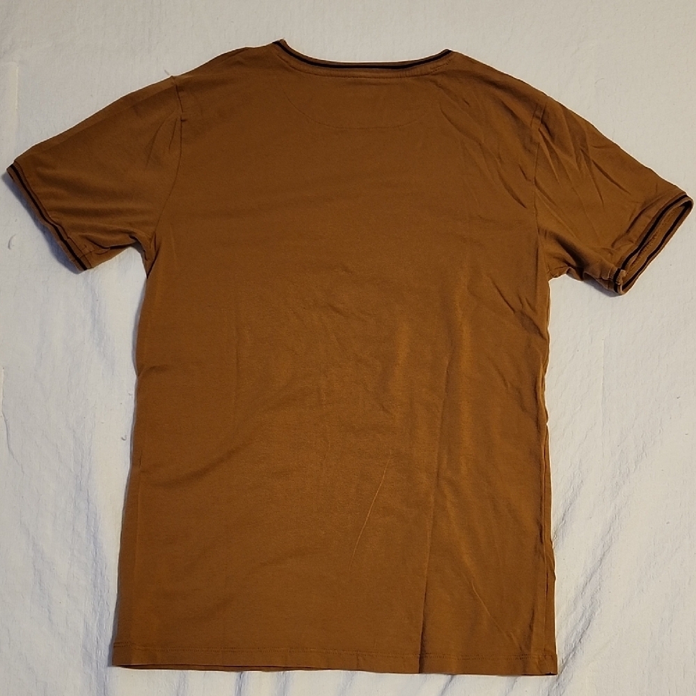 Kenneth Cole Kids Tan T-Shirt - Picture 3 of 3